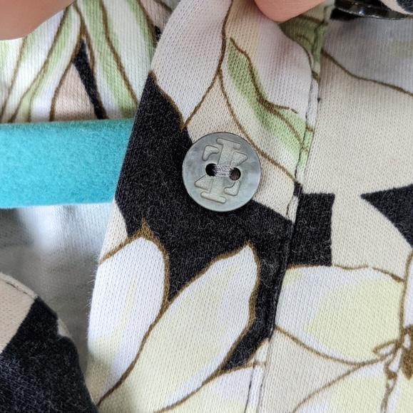 Izod Ladies Hawaiian Floral Print Polo Shirt - Picture 9 of 10